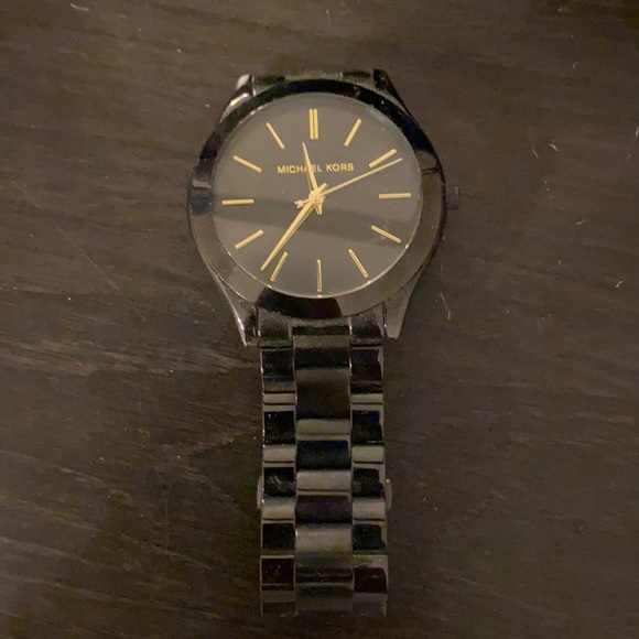 Michael Kors black watch - Picture 1 of 4